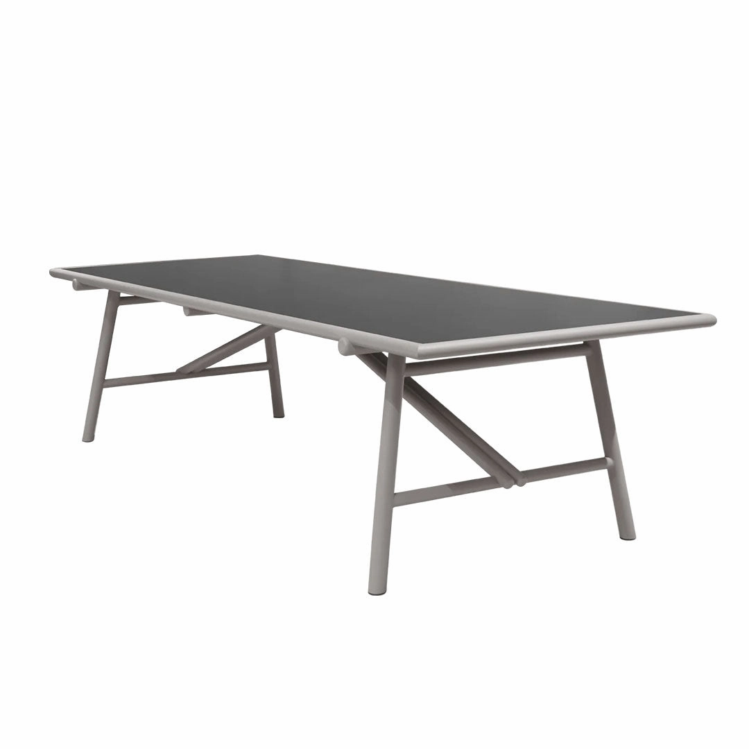 Sticks Outdoor Dining Table