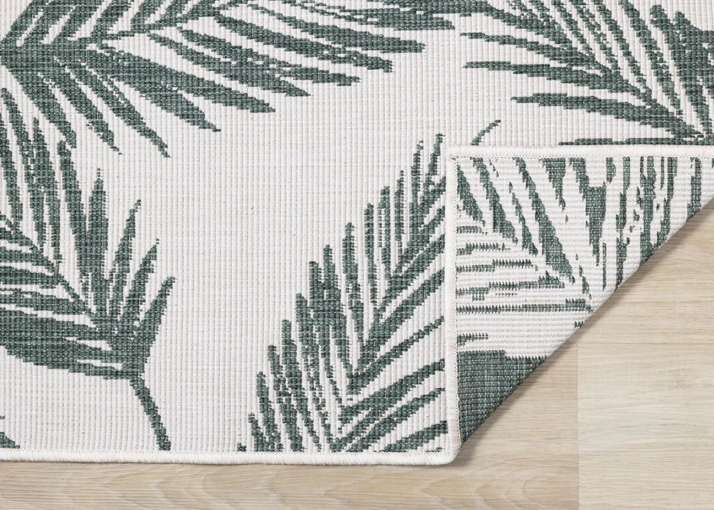 Summer Breeze 6'7" X 9'6" Outdoor Reversible Rug - Green, Leaf Motif