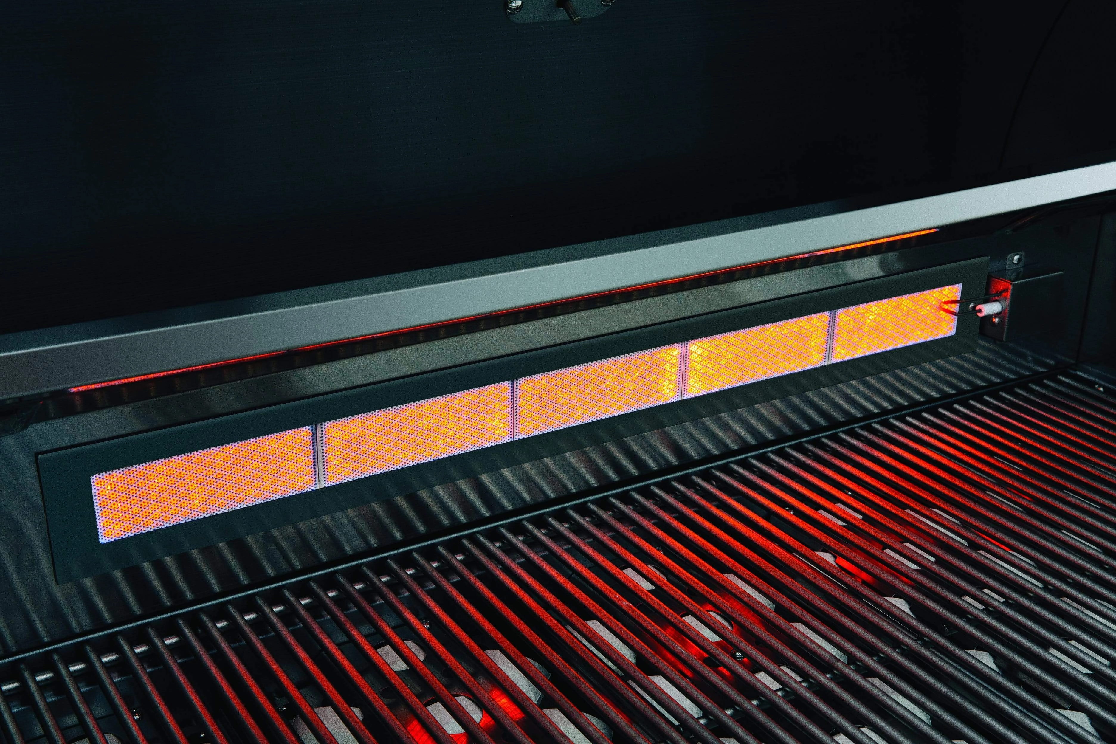 Summerset Sizzler Pro 40" 5-Burner Built-In Gas Grill SIZPRO40