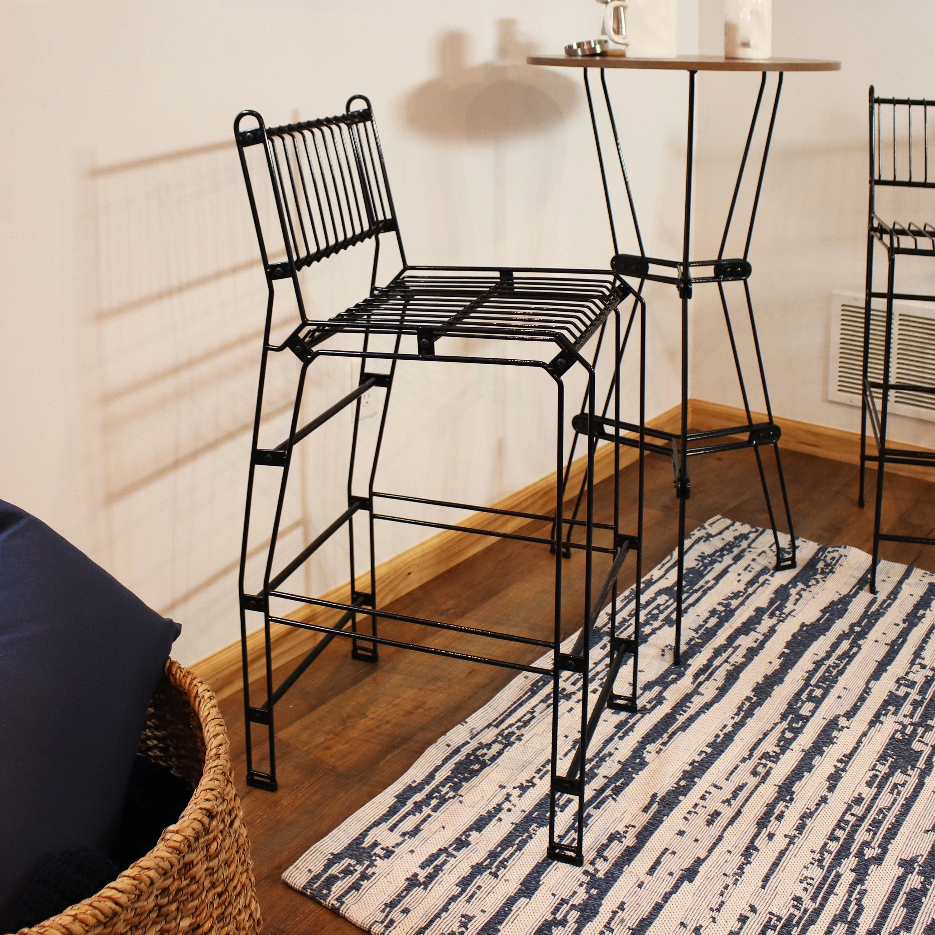Sunnydaze Outdoor Modern Metal Wire Bar Stool - Black