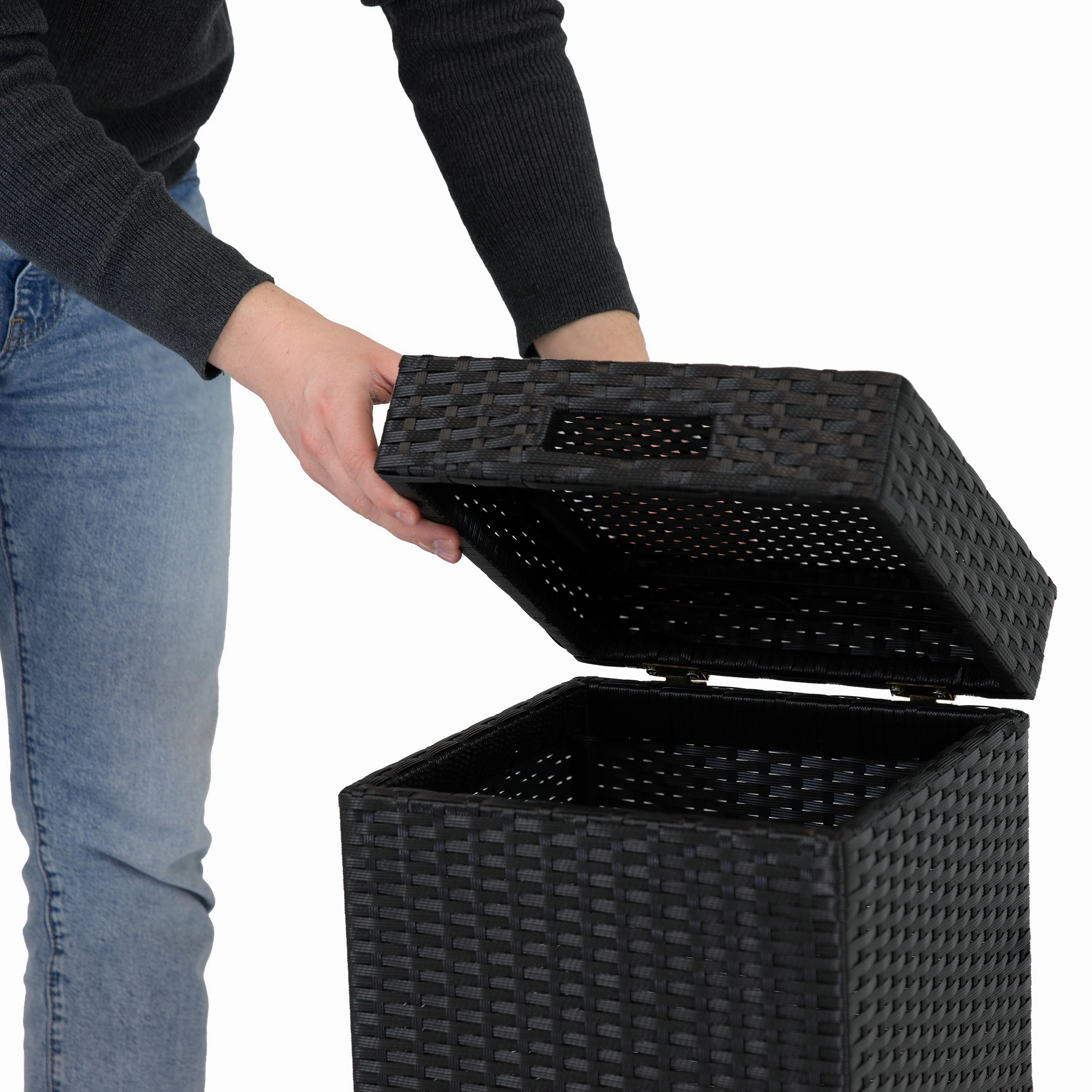 Sunnydaze Wicker Outdoor Trash Cans with Lids - Set of 2 - 26 Gal. and 15 Gal.
