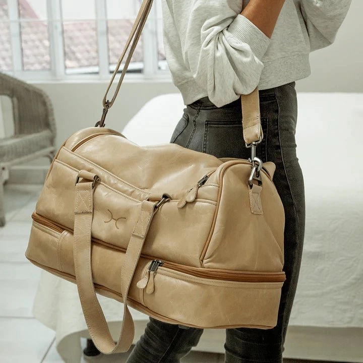 Thandana Leather Golf Bag Deal of the Day