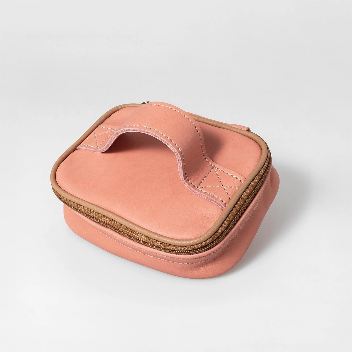 Thandana Leather Single Toiletry Case Trending Today Steal