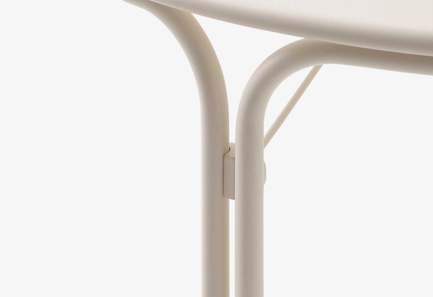 Thorvald Dining Table
