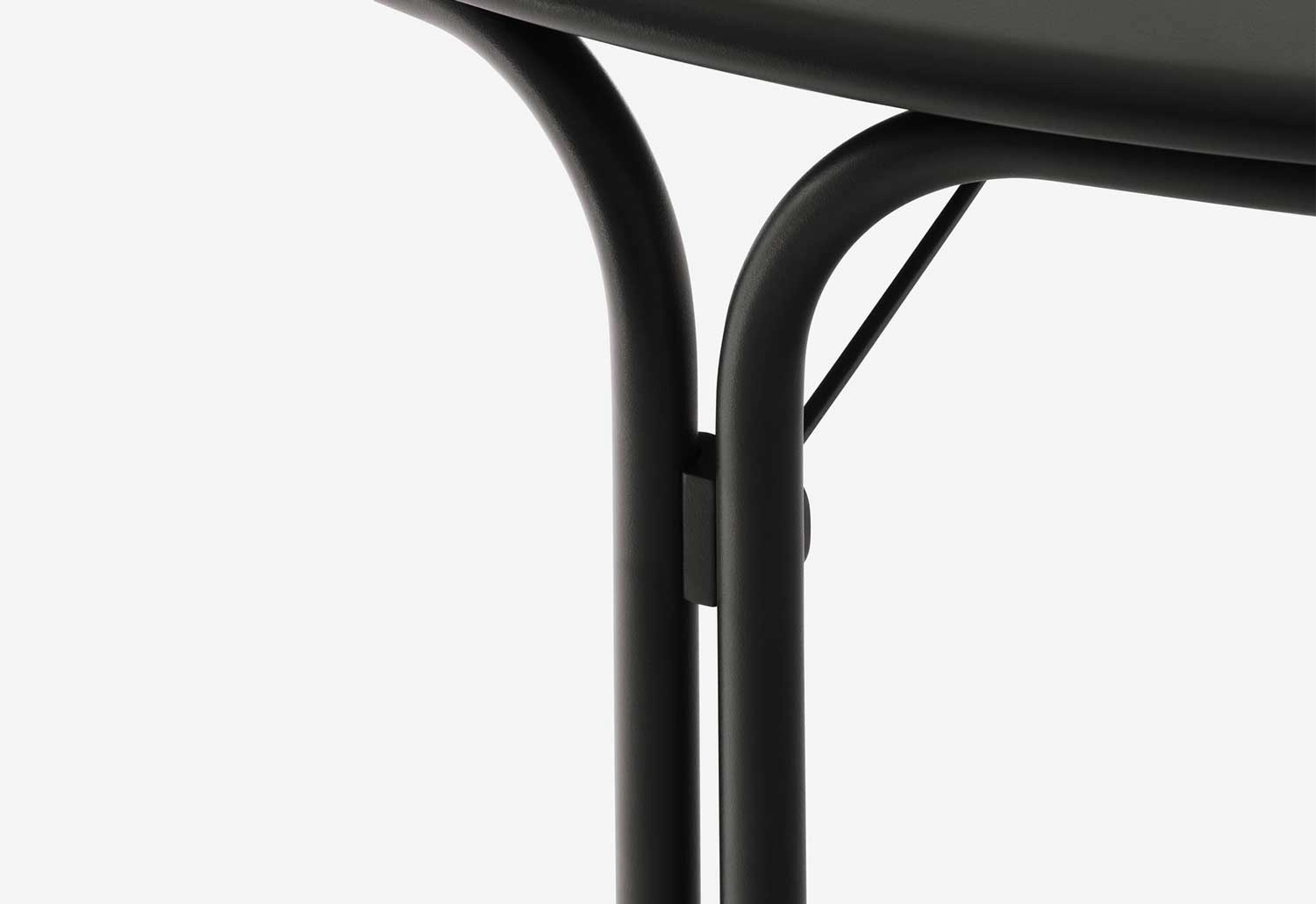 Thorvald Dining Table