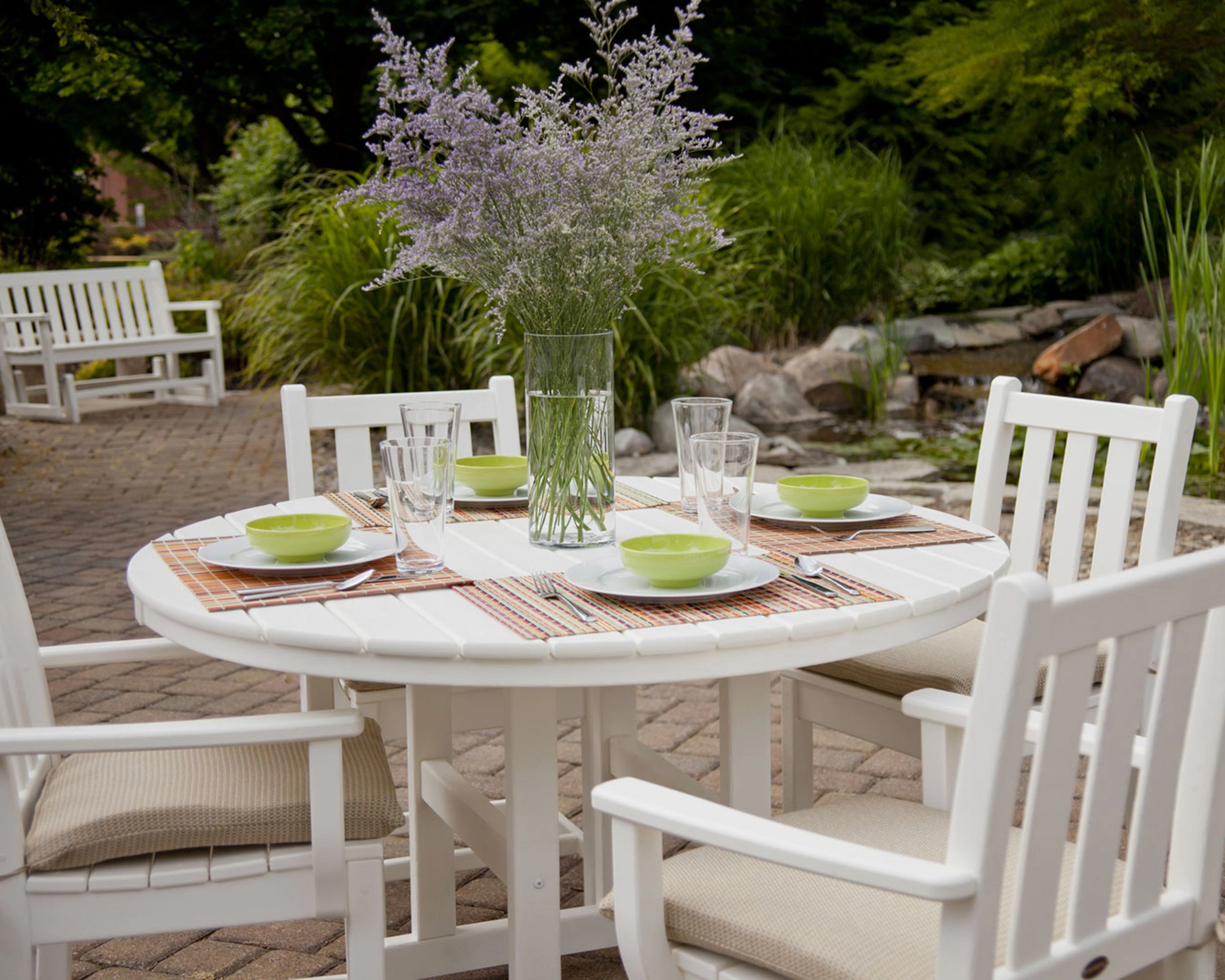 Traditional Garden 5-Piece Round Farmhouse Dining Set