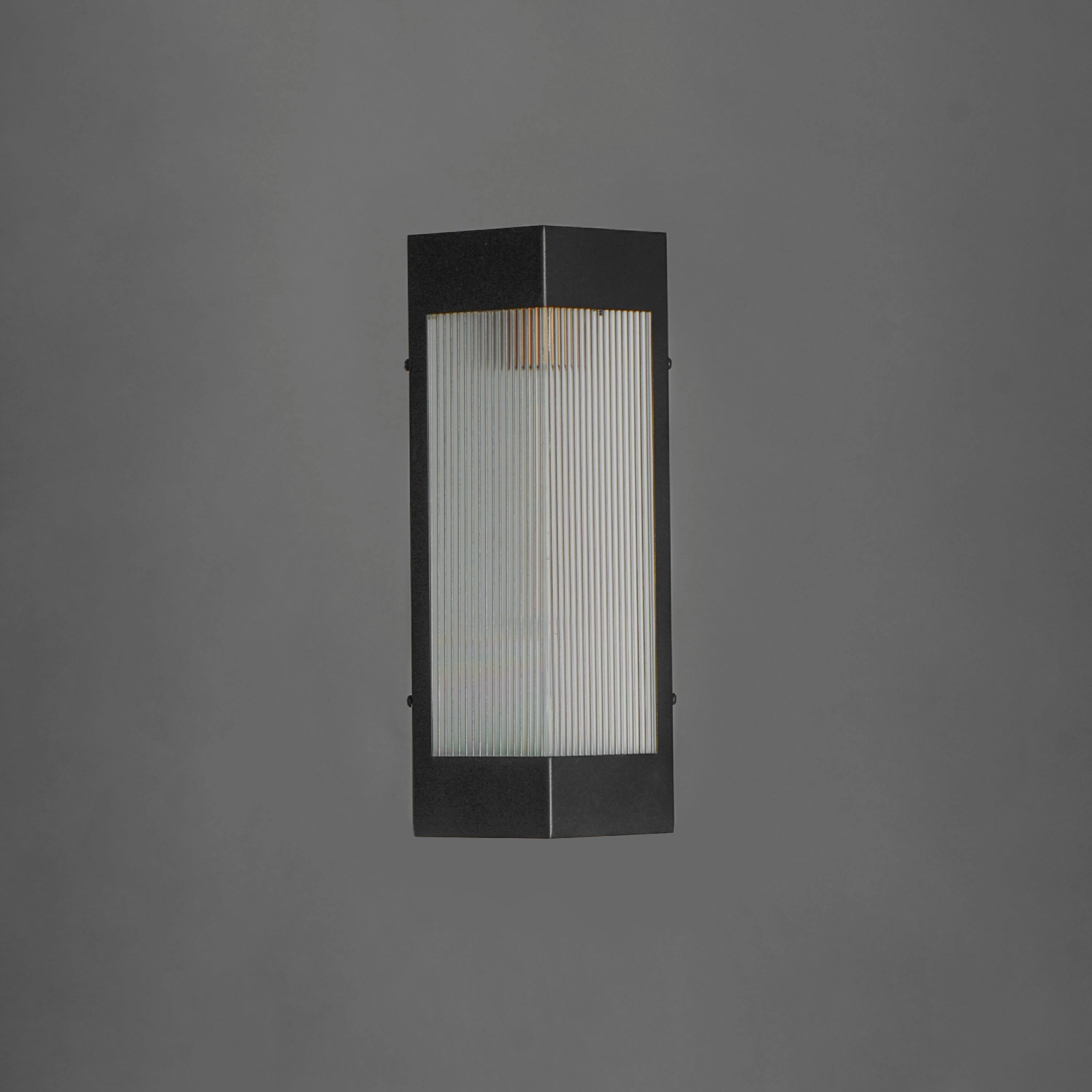 Triform 14" Outdoor Wall Sconce
