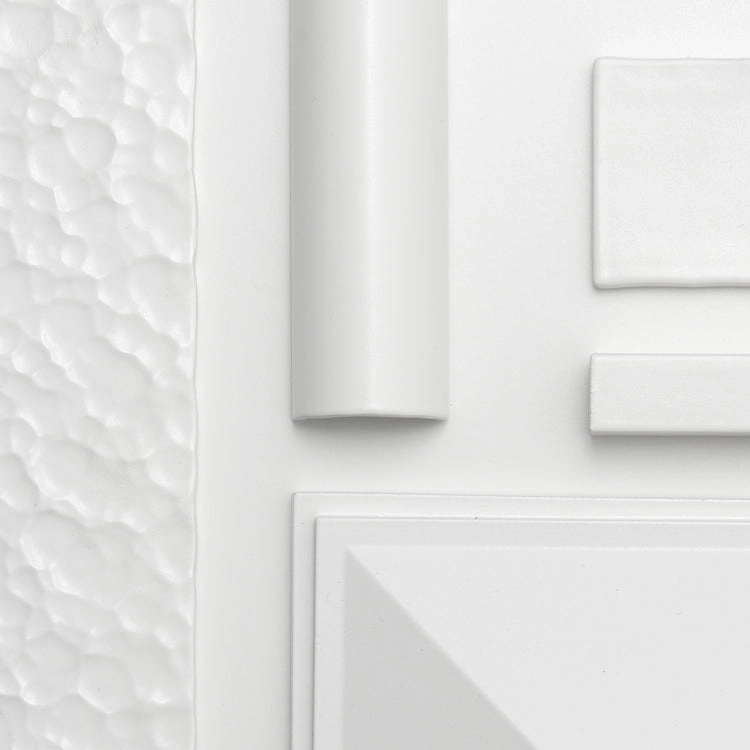 Tura Medium Outdoor Sconce