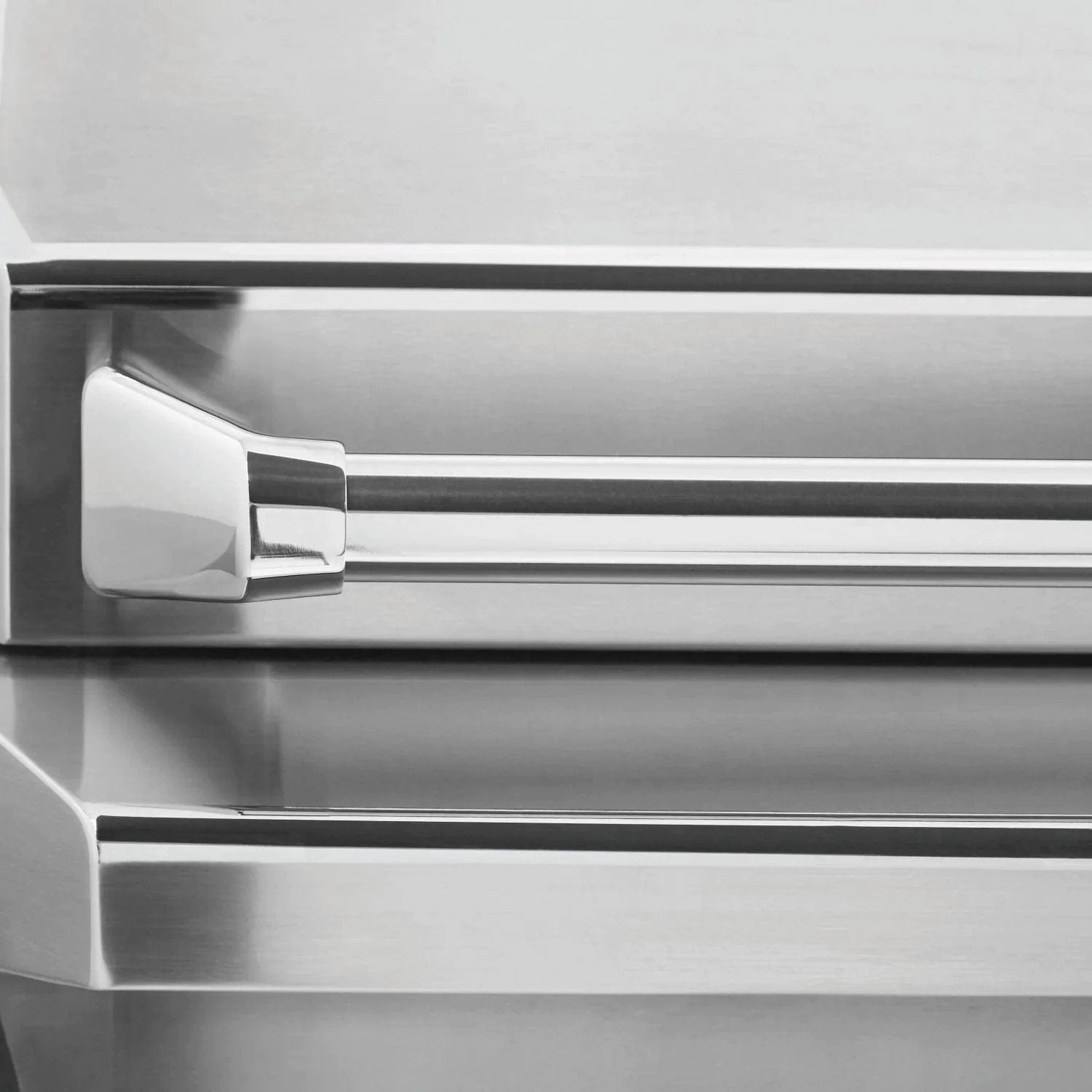 Twin Eagles 36-Inch 3-Burner Built-In Gas Grill TEBQ36G