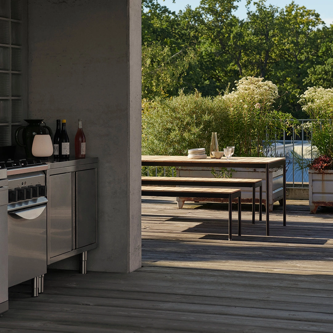 Ville AV25/AV26 Outdoor Dining Table