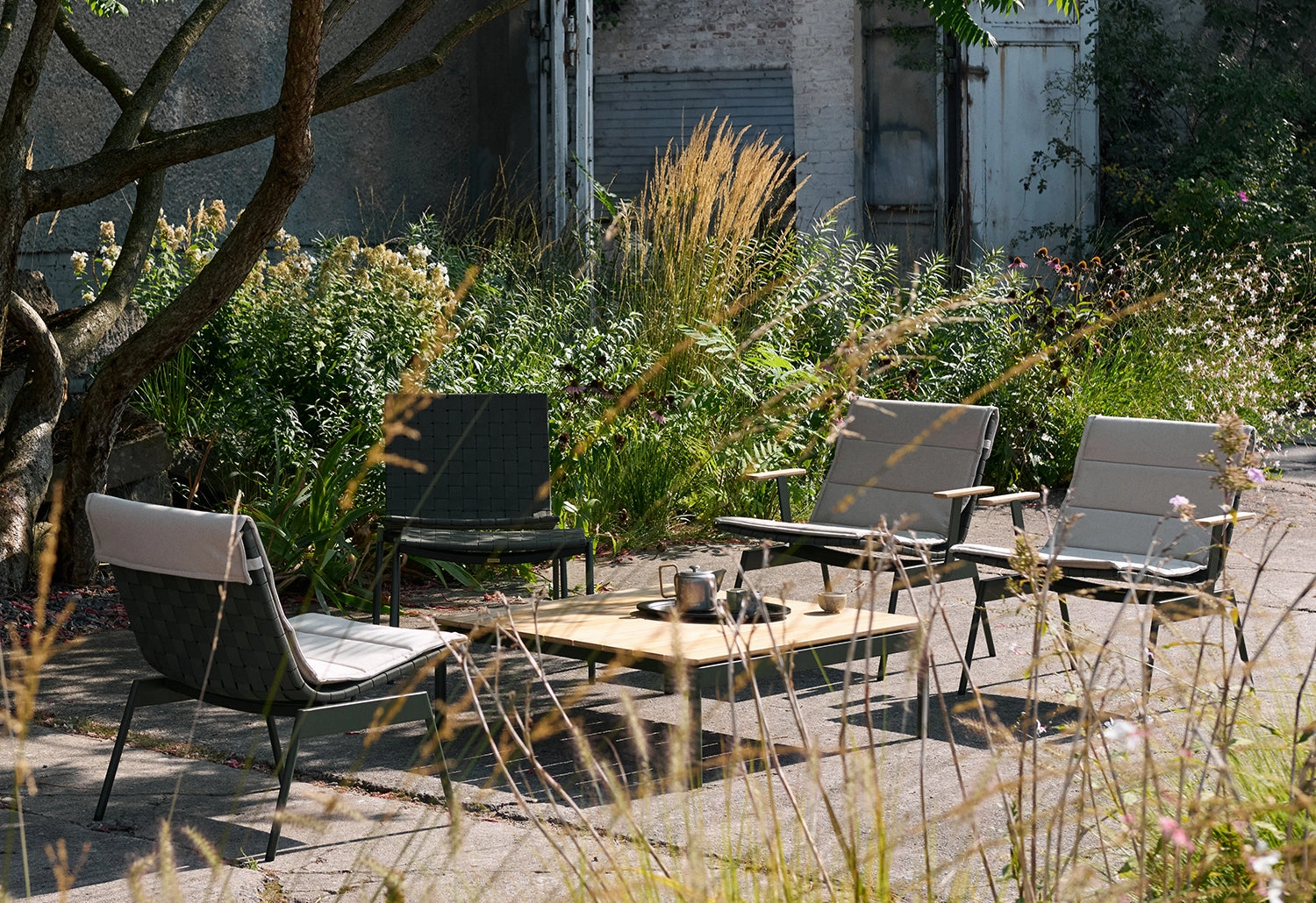 Ville Lounge Armchair