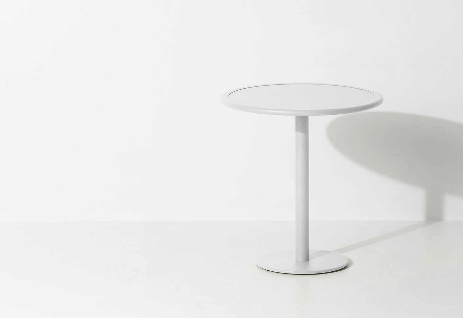 Week-End Bistro Table | Round