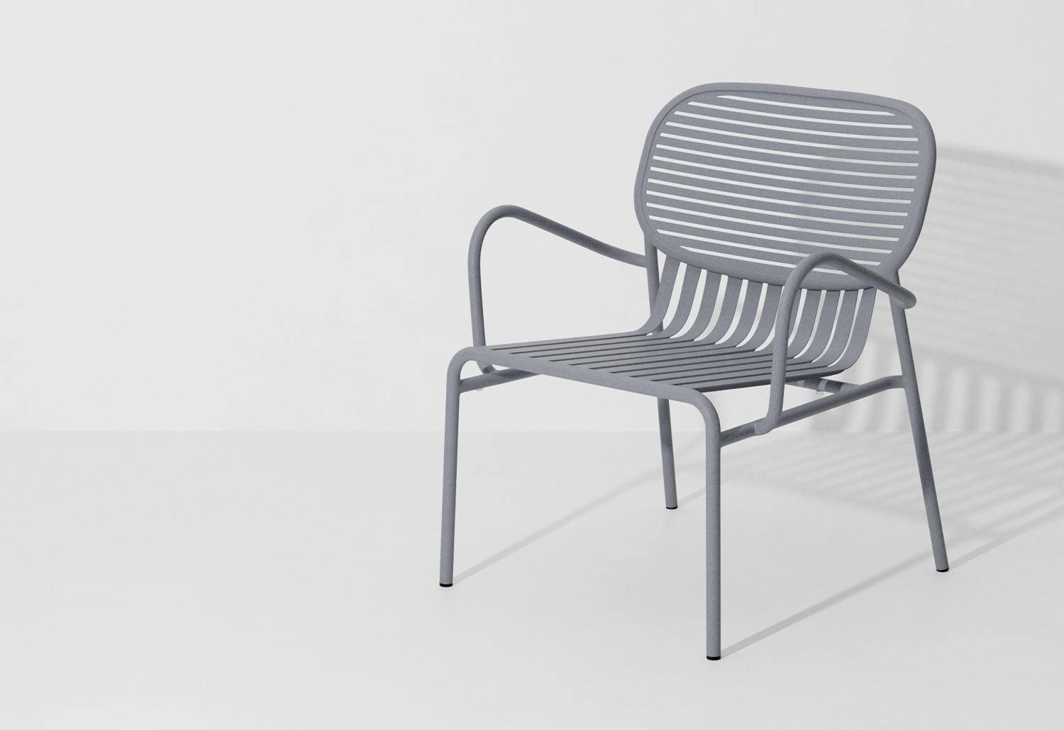 Week-End Lounge Chair