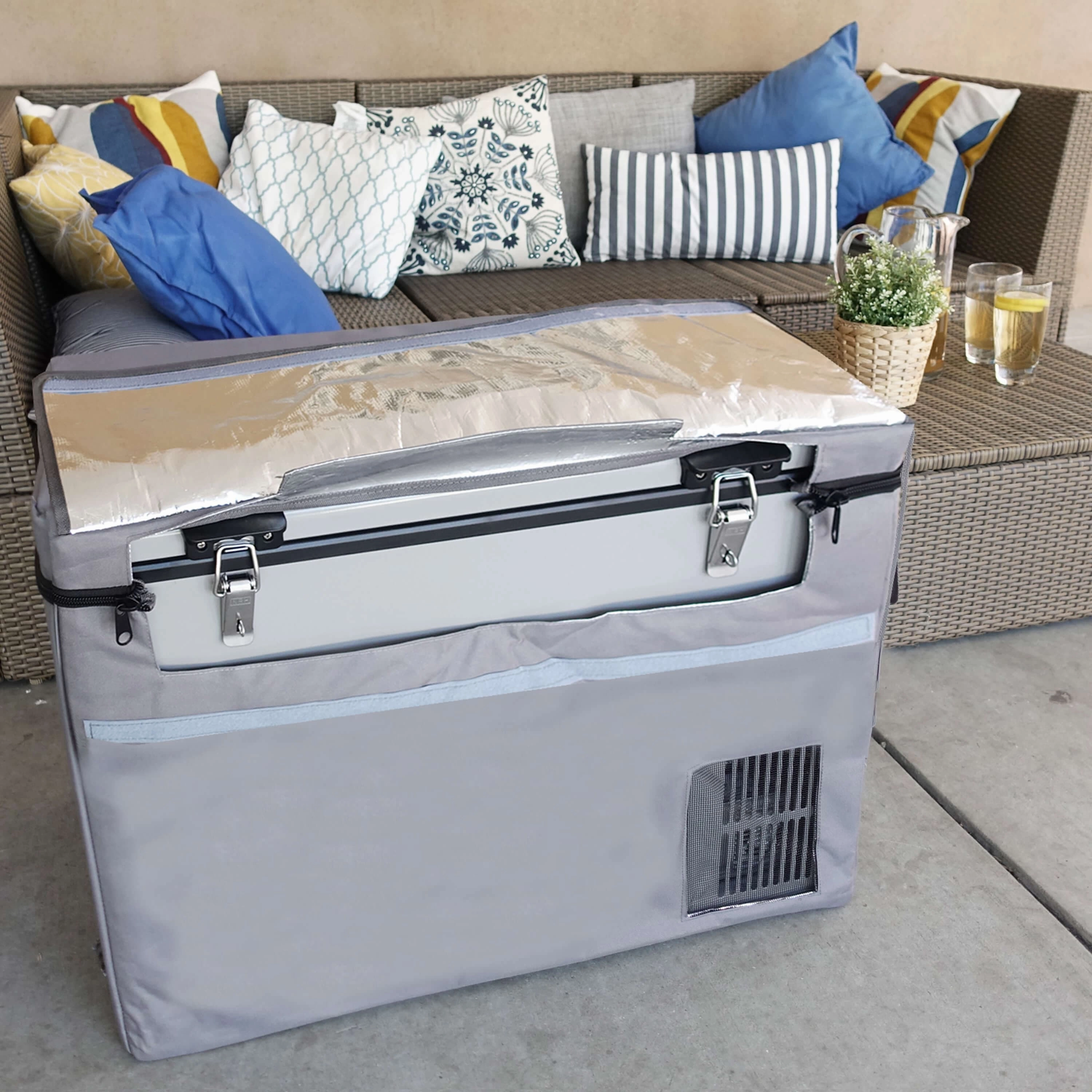 Whynter FM-62DZ 62 Quart Dual Zone Portable Fridge/ Freezer