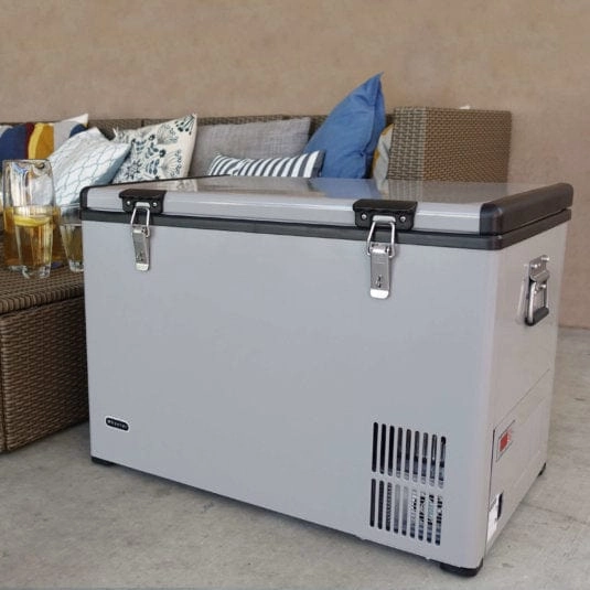 Whynter FM-65G 65 Quart Portable Fridge/ Freezer