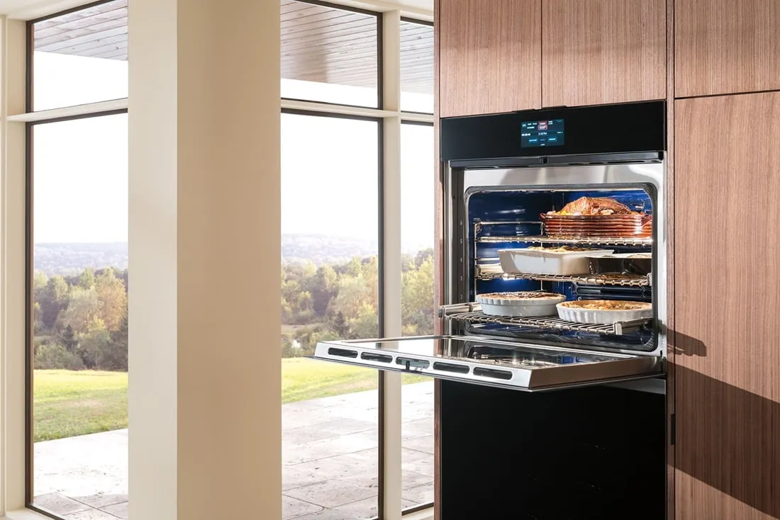 Wolf DO30CMB 30" M Series Contemporary Built-In Double Oven